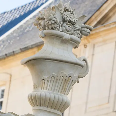 Republique Normandie Egalite Кан